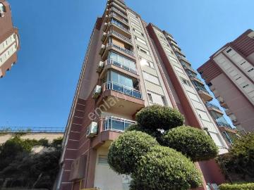 Karşıyaka Yüskek Vadi Sitesi'nde Deniz Manzaralı 3+1fırsat Daire