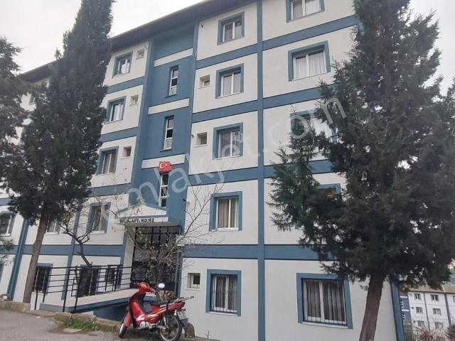 Karşıyaka Zübeyde Hnm Mah De Doğalgazlı Kiralık 2+1 Daire