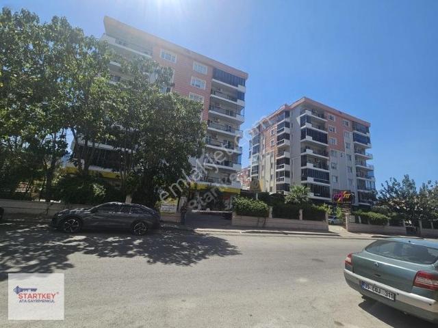 Karşıyaka Zübeyde Hanım Mahallesi Site İçi 3+1 Satılık Daire