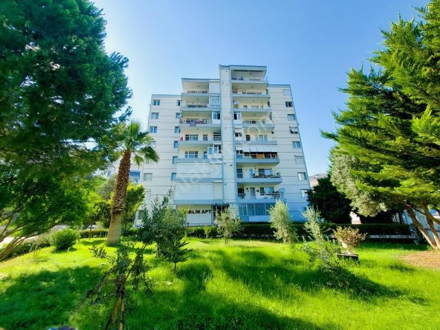 Karşıyaka Zübeyde Hnm Mah De Satılık Ara Kat 3+1 Tadilatlı Daire