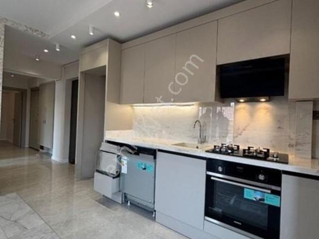Karşıyaka Aksoy Cadde Üstüne Sıfır 2+1 Daire