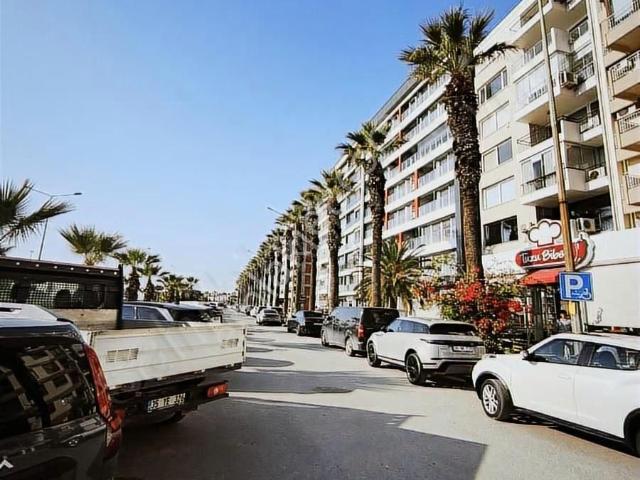 Karşıyaka Aksoy Da Satılık 4+1 Yalı Dairesi