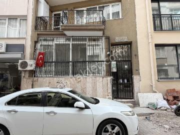 Karşıyaka Alaybey De Satılık 2+1 Full Eşyalı Daire/genç Bina