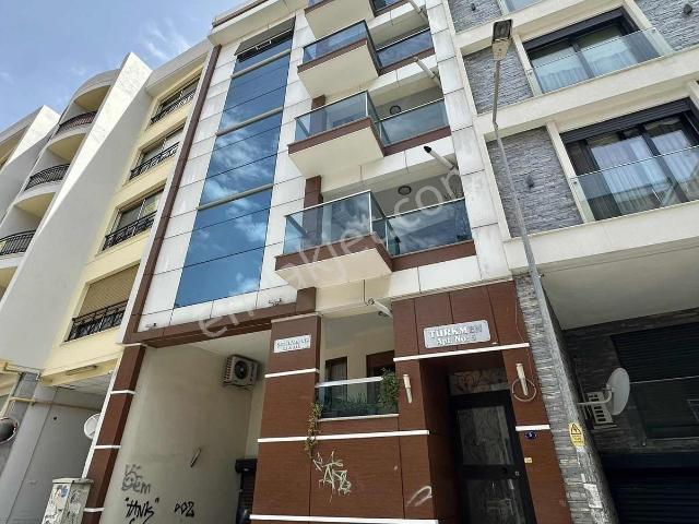 Karşıyaka Alaybey Satılık 4+1 Daire
