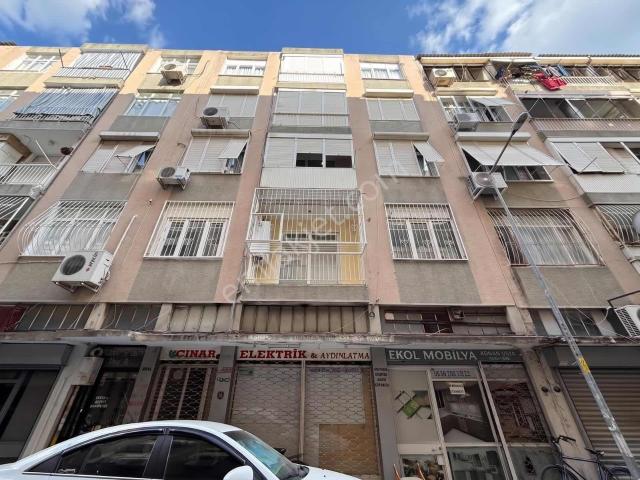 Karşıyaka Alaybeyde Satılık 3+1 Daire