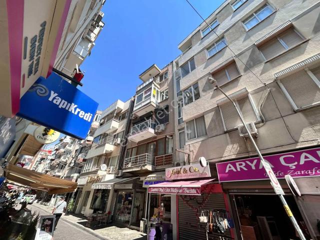 Karşıyaka Çarşı, Ankara İlköğretim Yakını 2+1 Kiralık Daire