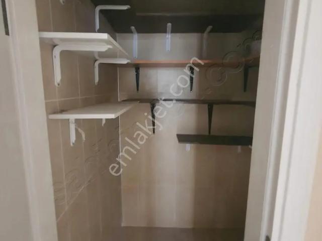 Karşıyaka Atakent Yalı 4+1 Kiralık Daire 155 M2