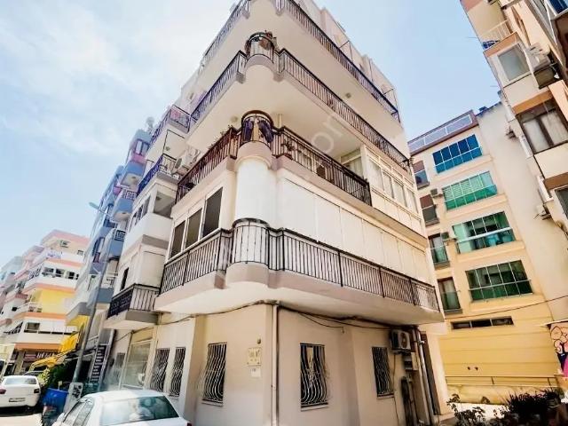Karşıyaka Atakent'in Merkezinde Dubleks 2+1 Kiralık Daire