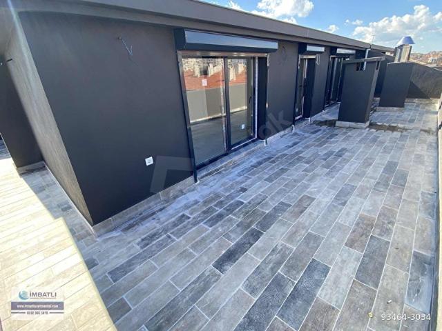 Karşıyaka Bahçelievler de dubleks daire