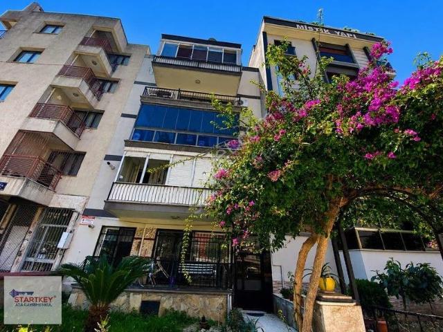 Karşıyaka Bahçelievler Mahallesi 3+1 Satılık Daire
