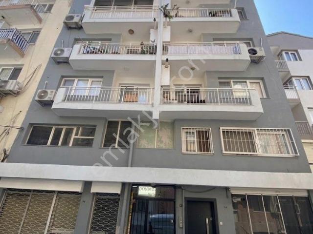 Karşıyaka Bahariye Mahallesinde Masrafsız Geniş 3+1 Satılık Daire
