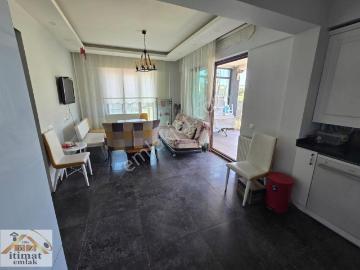 Karşıyaka Cadde Üzeri İki Katlı Müstakil Villa Tarzı Ev