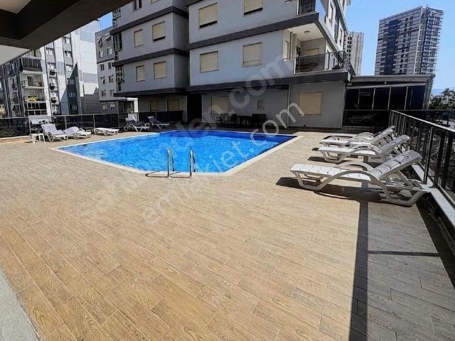 Karşıyaka Casa Oliva Sitesinde 2+1 Satılık Lüks Dubleks Daire