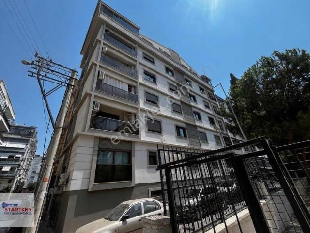 Karşıyaka Cemil Akyüz Ortaokulu Karşısı Satılık 2+1 Daire