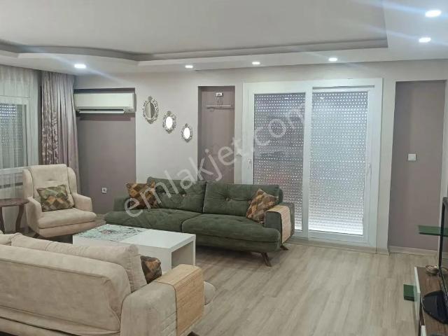 Karşıyaka Demirköprü Ana Cadde Üstü Eşyalı Kiralık 3+1