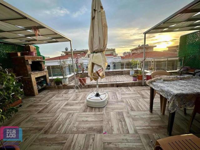 Karşıyaka Dedebaşı Ordu Bulvarı Üzeri Satılık 5+1 Teraslı Daire