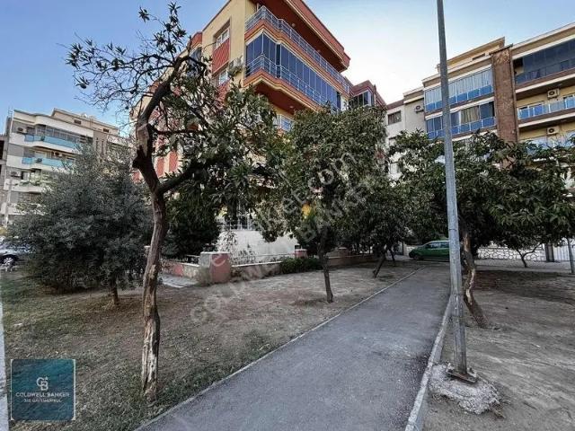 Karşıyaka Dedebaşında Park Cepheli Ara Kat 3+1 Kiralık Daire