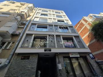 Karşıyaka Donanmacı Yeni Bina İzban Ve Çarşı Yakını 2+1kiralık