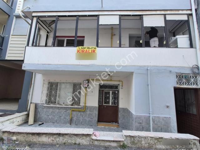 Karşıyaka Elit Sitesi 3+1 Klasik Kiralık Daire Kanıt Emlaktan