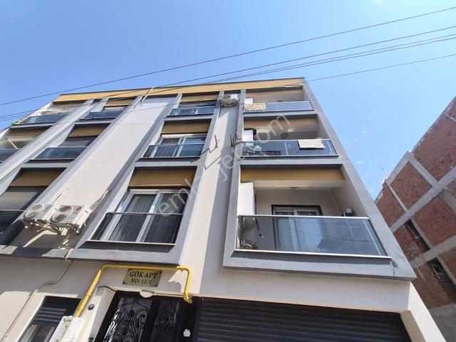 Karşıyaka Elit Sitesinde Boş 2+1 Kiralık Daire Kanıt Emlaktan