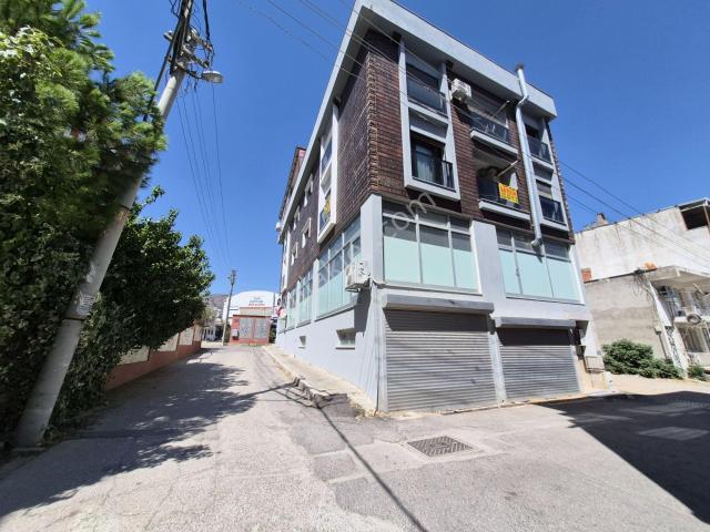 Karşıyaka Elit Sitesinde Modern 2+1 Satılık Daire Kanıt Emlaktan