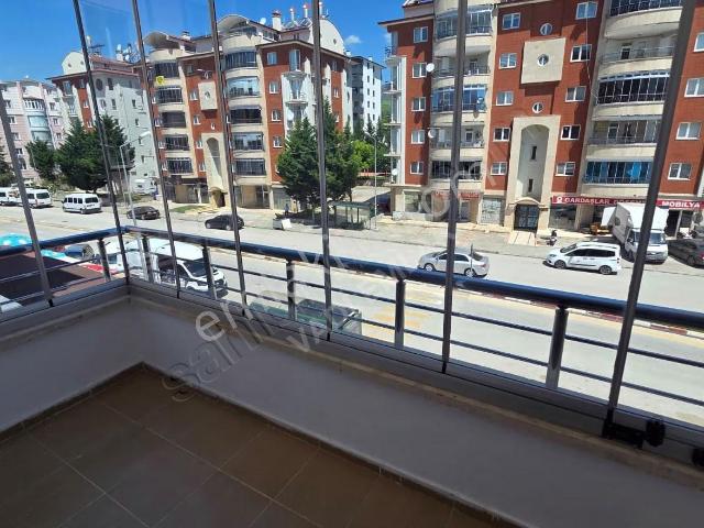Karşıyaka Elibol Sitesinde 4+1 Kiralık Daire