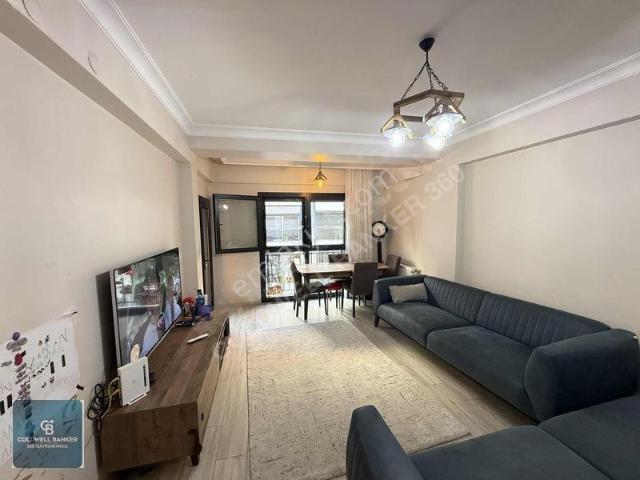 Karşıyaka Şemiklerde Genç Binada Satılık 2+1 Daire
