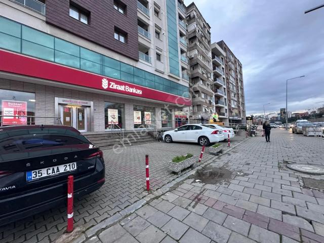 Karşıyaka Fıkrı Altay’da Anadolu Caddesı Çıft Cephelı Satılık 2+1