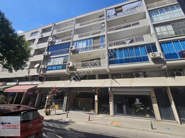 Karşıyaka Fazıl Bey Cad.sahile Yakın Otoparklı 3+1 Satılık Daire