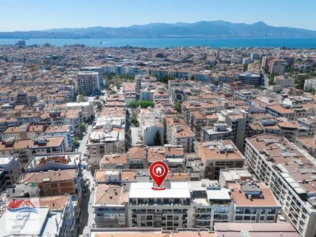 Karşıyaka Goncalarda Lüks Eşyalı Kiralık 1+1 Daire