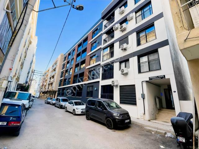 Karşıyaka İmbatlı Mahallesi'nde Kiralık 3+1 Daire