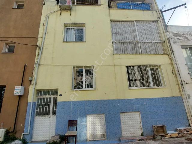 Karşıyaka Latife Hnm Mah De Kiralık 2+1 Bakımlı Daire