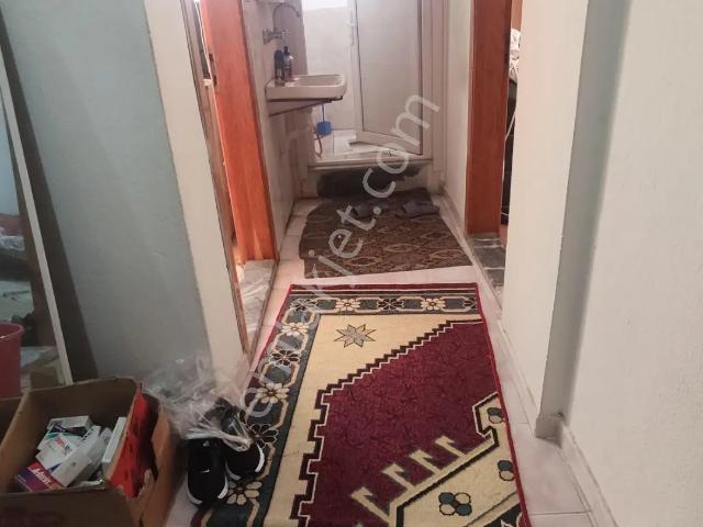 Karşıyaka Mahallesinde Halı Sahaya Yakın Arakat 2+1dogalgaz Tesisatı Kapıya Kadar Gelmiş Satılık Dai