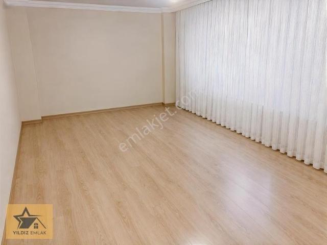 Karşıyaka Mahallesinde Manzaralı Kiralık 2+1 Daire