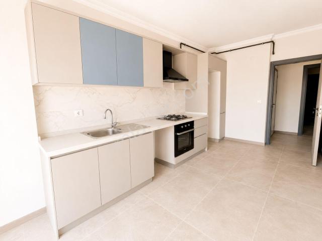 Karşıyaka Nergiz İzban Yakınında Ara Kat Kiralık 3+1 Daire