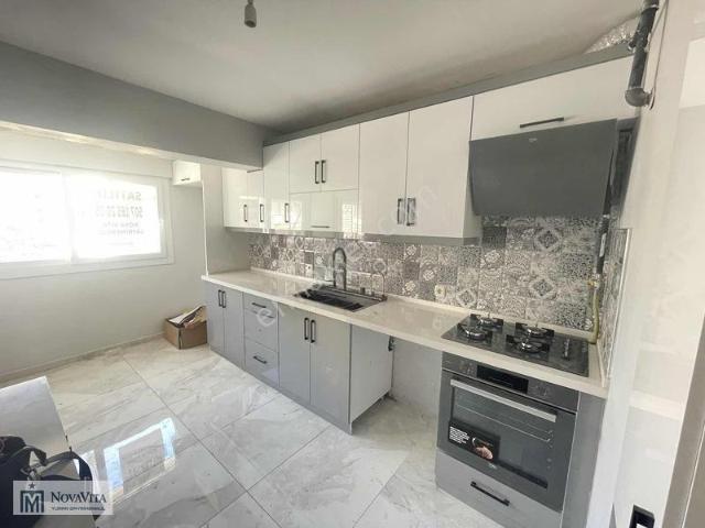 Karşıyaka Nergiz Mah. 110 M2 Satılık Ara Kat 2+1 Daire Daire