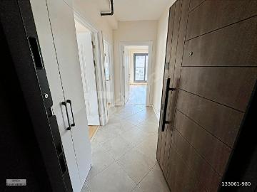 Karşıyaka Nergiz Mahallesi Ebeveyn Banyolu 2+1 Kiralık Daire