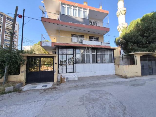 Karşıyaka Örnekköy 2+1 180m2 Geniş Kiralık Daire Kanıt Emlaktan