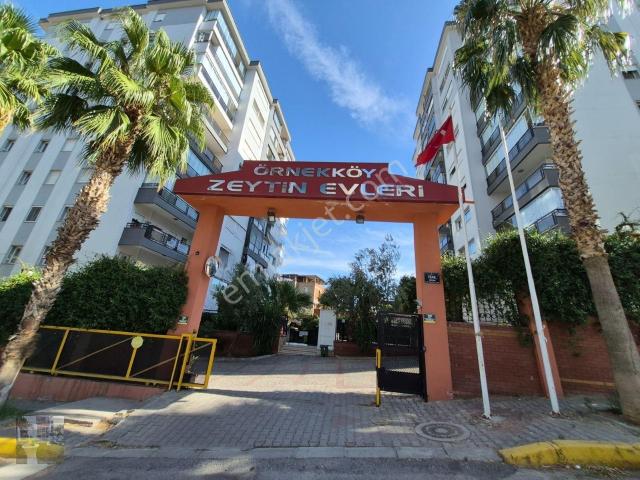 Karşıyaka Örnekköy Zeytinevler Sitesinde Kiralık 1+1 Daire Kanıt Emlaktan