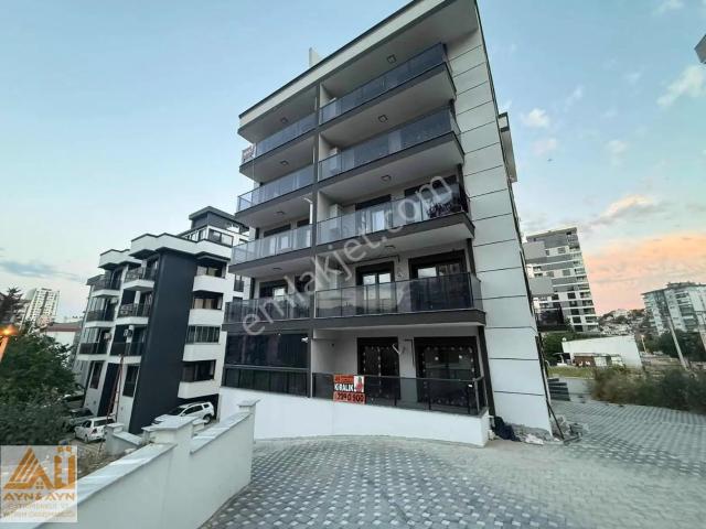 Karşıyaka Örnekköy Fırsat Kiralık 4+1 Loft Daire