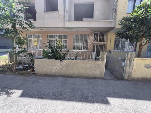 Karşıyaka Örnekköyde Klasik Y. Giriş Kiralık Daire Kanıt