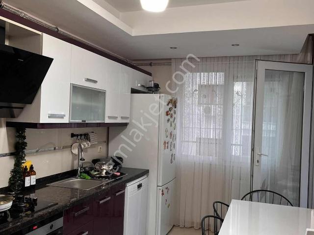 Karşıyaka Örnekköyde Satılık 2+1 Daire 90 M2