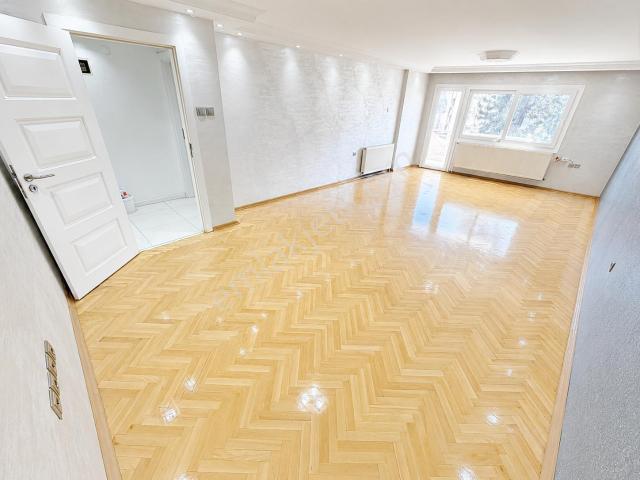 Karşıyaka Ordu Caddesinde 3+1 Kiralık Daire