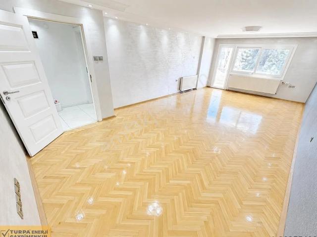 Karşıyaka Ordu Caddesinde 3+1 Kiralık Daire