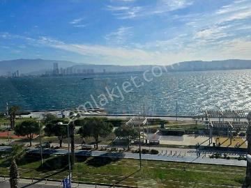 Karşıyaka Sahilde 4+1 130 M² Satılık Yalı Dairesi