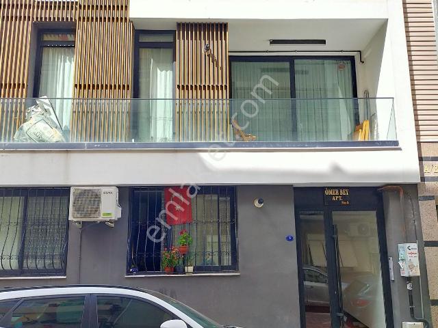 Karşıyaka'da Merkezi Konumda 1+1 Kiralık Daire