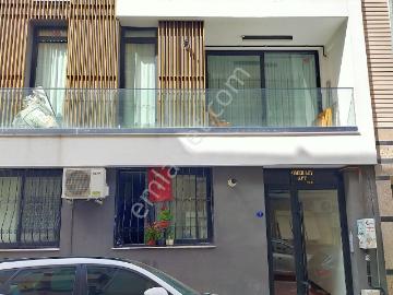 Karşıyaka'da Merkezi Konumda 1+1 Kiralık Daire