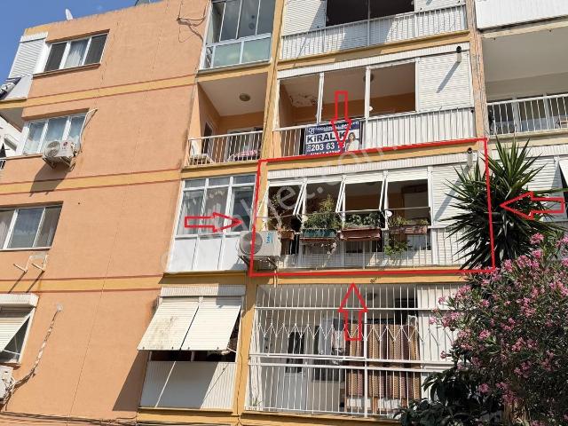 Karşıyaka'da Merkezi Konumda D.gazlı 3+1 Satılık Daire