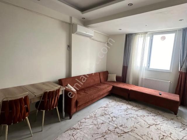 Karşıyakada Kiralık 1+1 Eşyalı Daire
