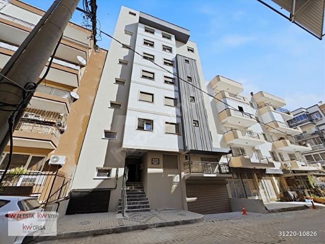 Karşıyakada Sıfır Katta Tek E.Banyo 3+1 Kapalı Otopark Satılık